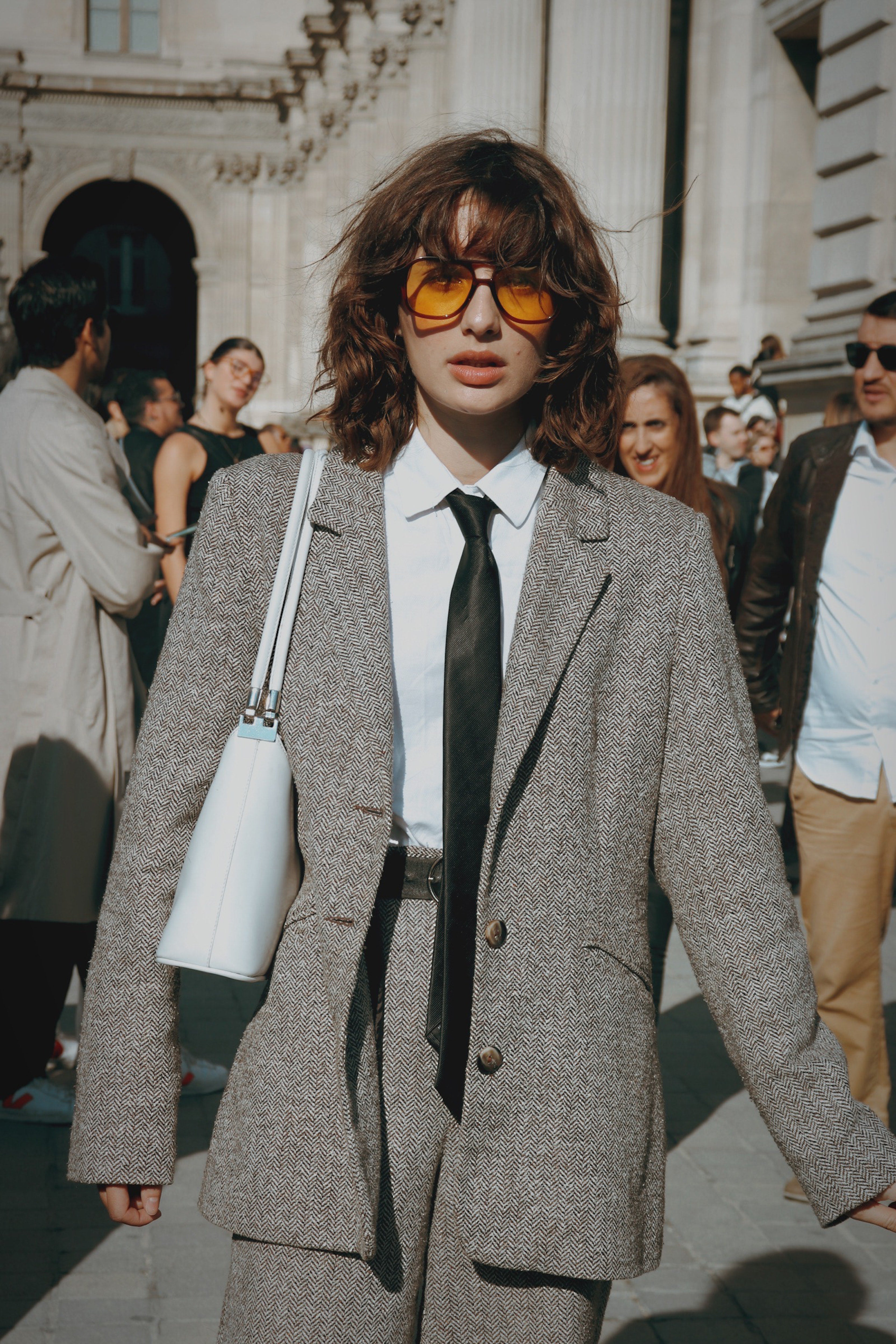 La Parisienne - Élégance et Innovation dans la Mode Française