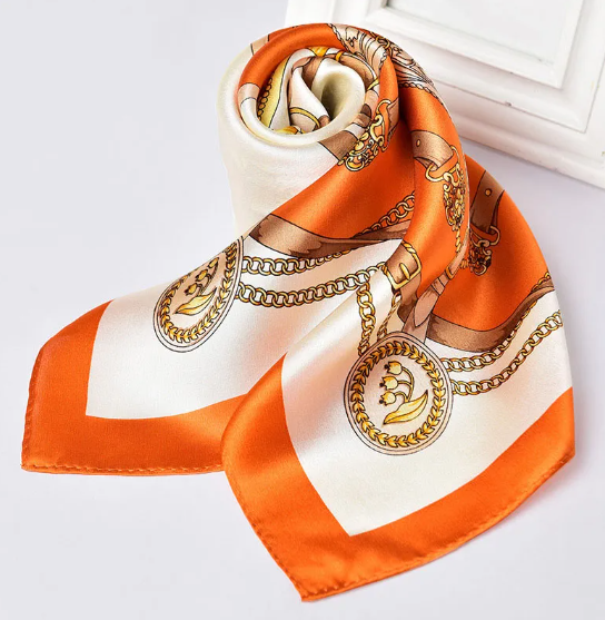 Foulard Carré 100% Soie Luxe Femme | La Parisienne