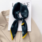 Carré 100% Soie Elégant Femme | La Parisienne