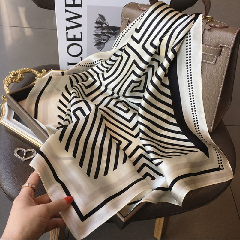 Carré 100% Soie Original Femme | La Parisienne
