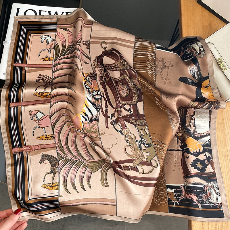 Carré 100% Soie Motif Tigre Femme | La Parisienne