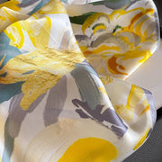 Carré 100% Soie Fleur Artistique Femme | La Parisienne