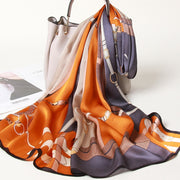 Foulard Chic Carré 100% Soie | La Parisienne