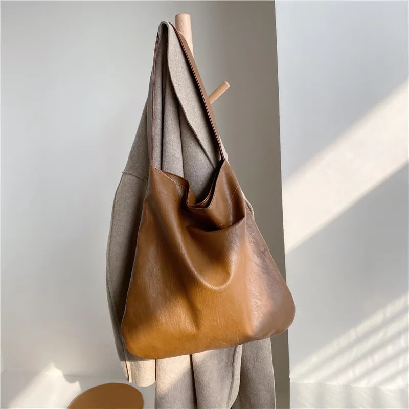 Women's Glamor Faux Leather Tote Bag | The Parisian