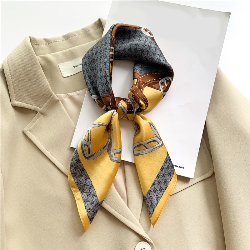 Carré 100% Soie Femme Chic | La Parisienne