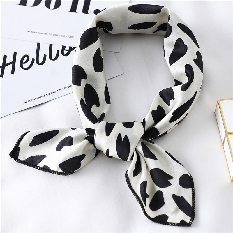 Foulard Chic et Original Femme Carré  | La Parisienne
