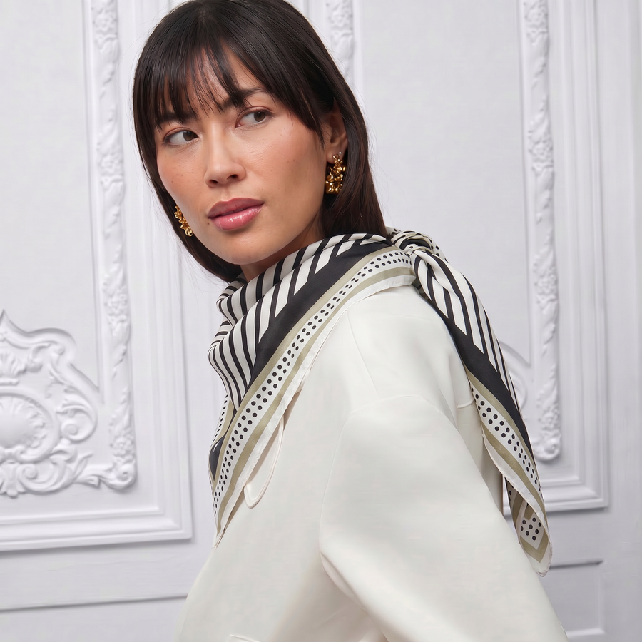 Carré 100% Soie Signature | La Parisienne
