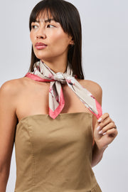 Carré 100% Soie Signature | La Parisienne