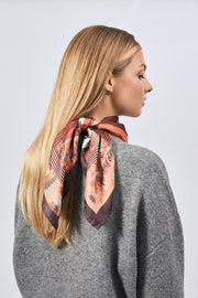 Carré 100% Soie Signature | La Parisienne