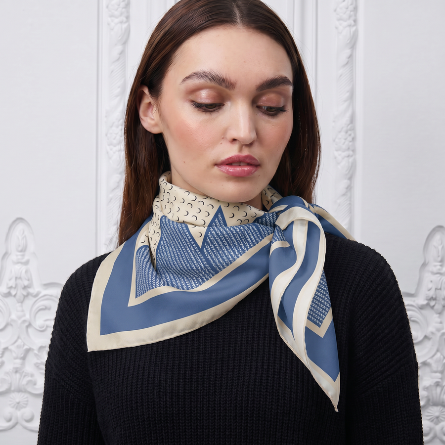 Carré 100% Soie Signature | La Parisienne