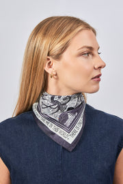 Carré 100% Soie Signature | La Parisienne