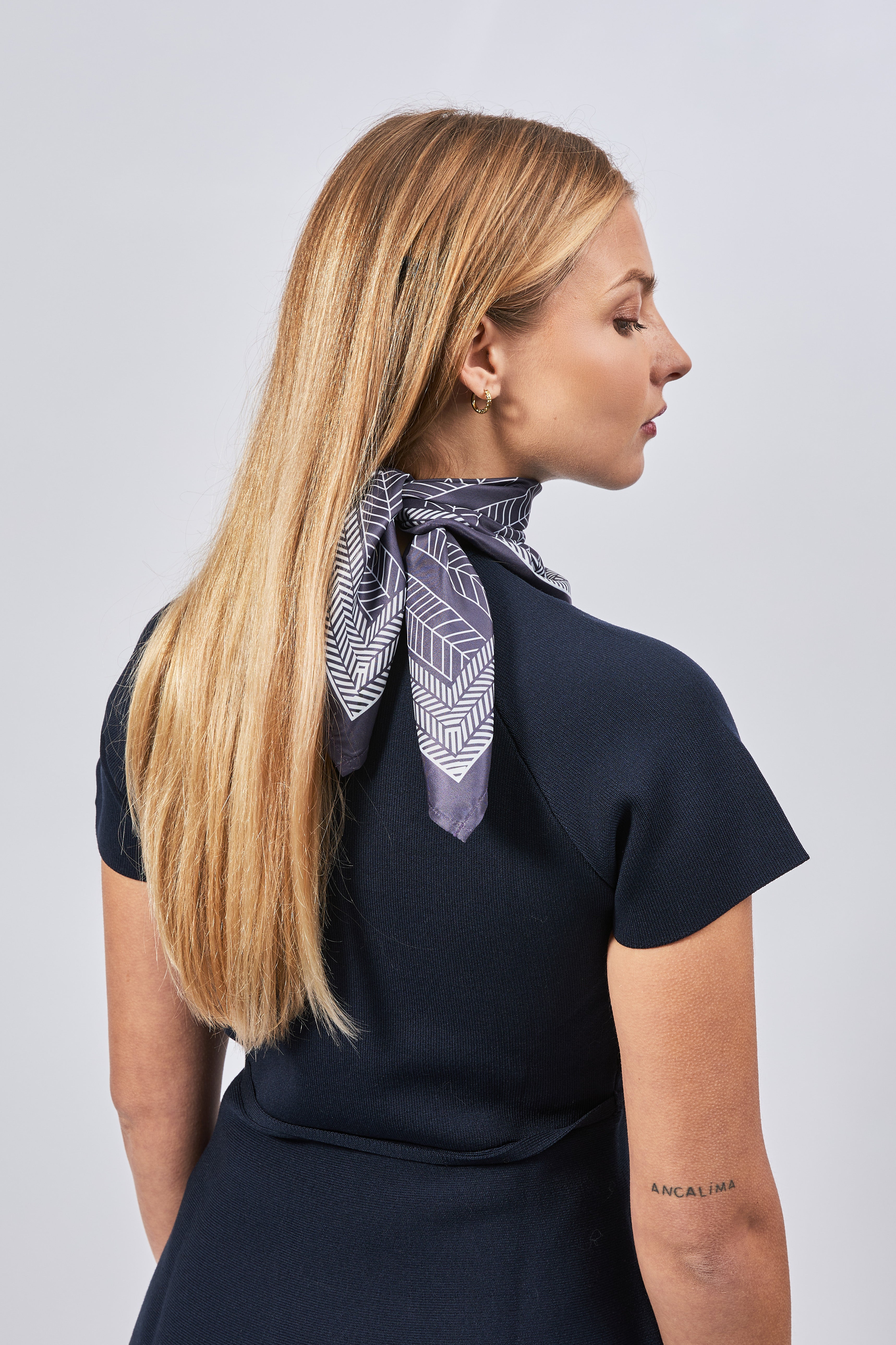 Carré 100% Soie Signature | La Parisienne