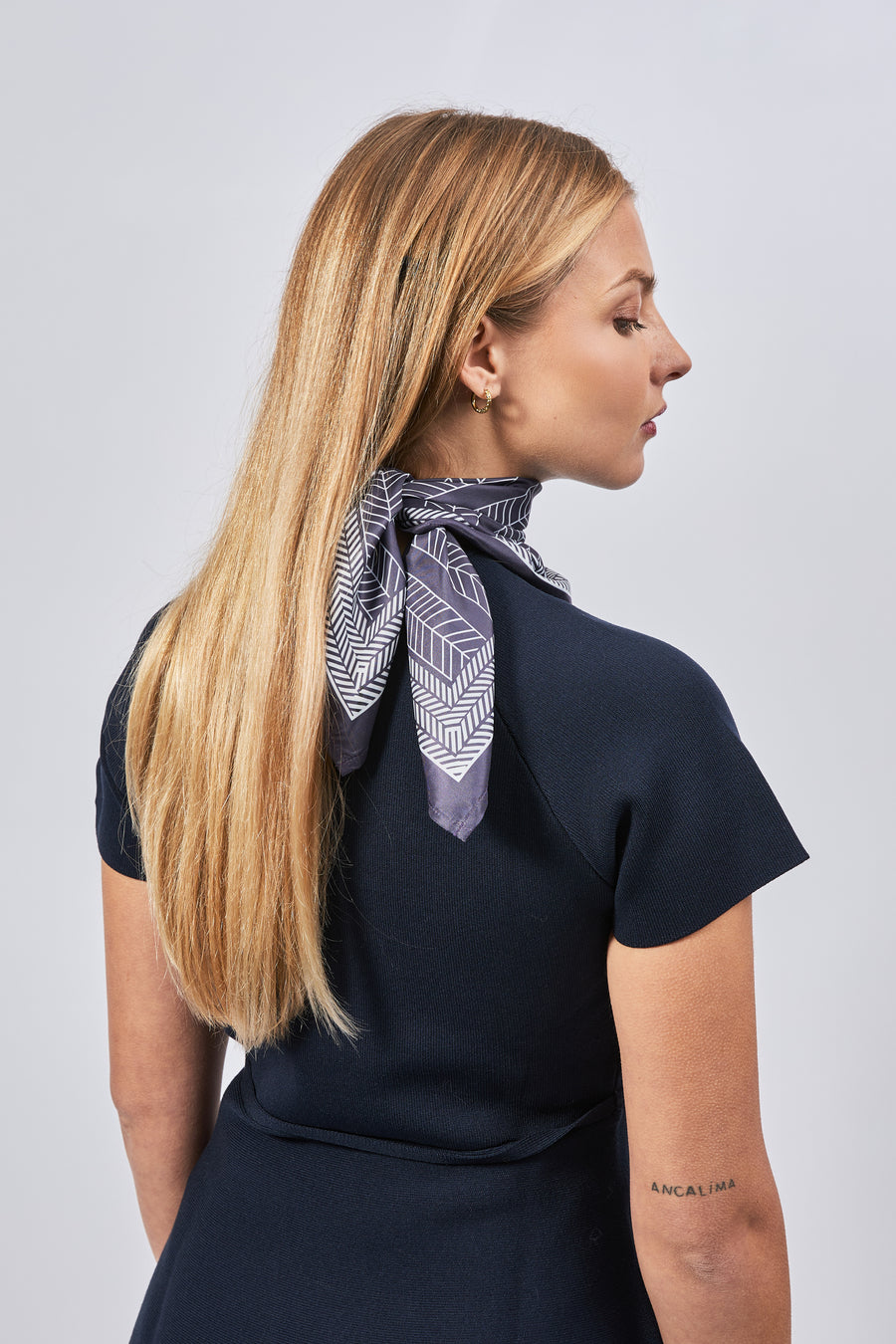 Carré 100% Soie Signature | La Parisienne