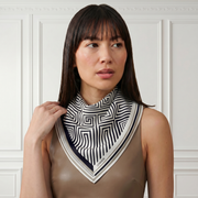 Carré 100% Soie Signature | La Parisienne
