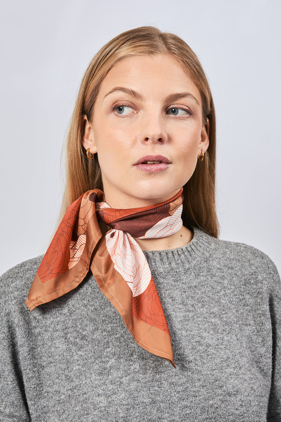 Carré 100% Soie Signature | La Parisienne