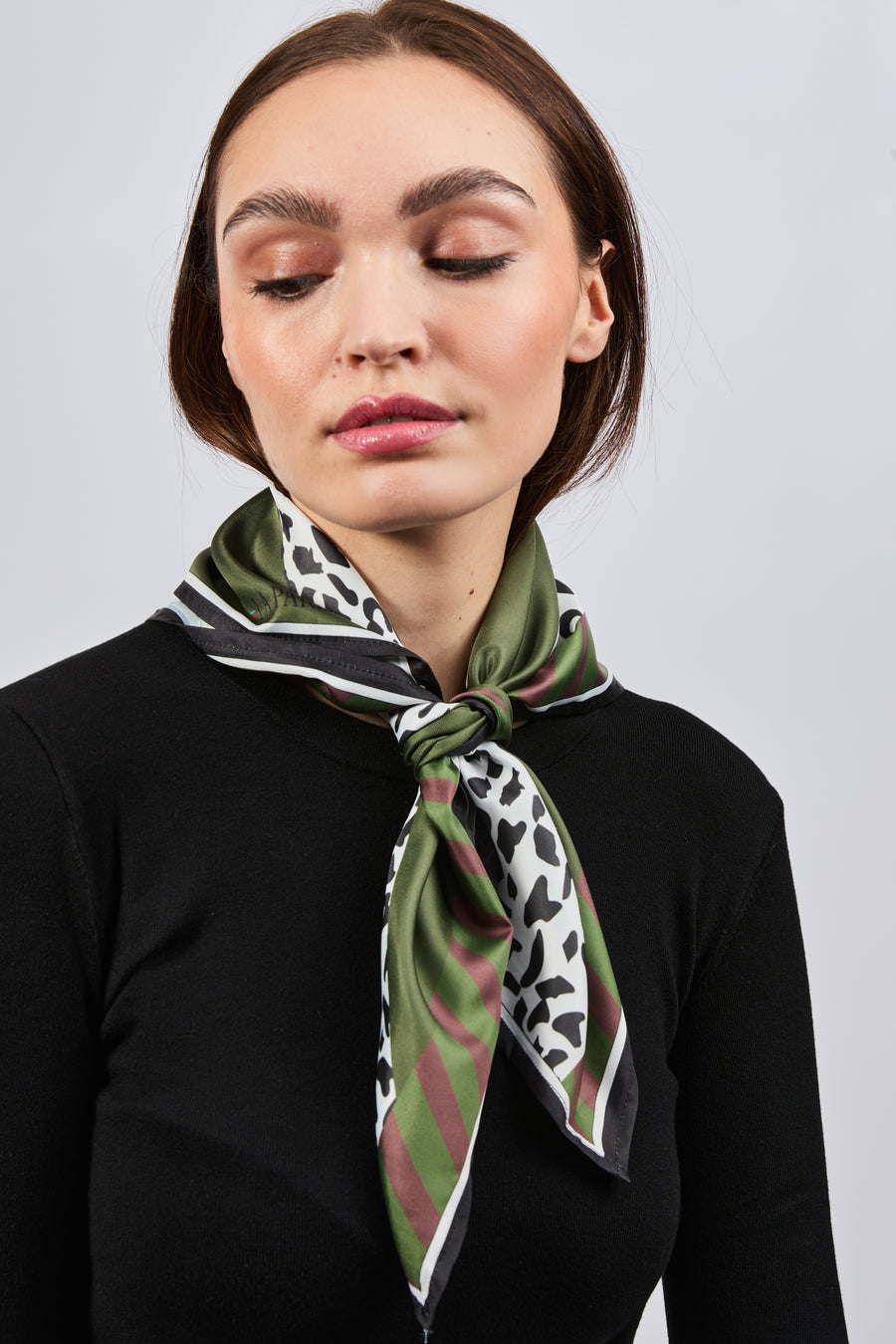 Carré 100% Soie Signature | La Parisienne