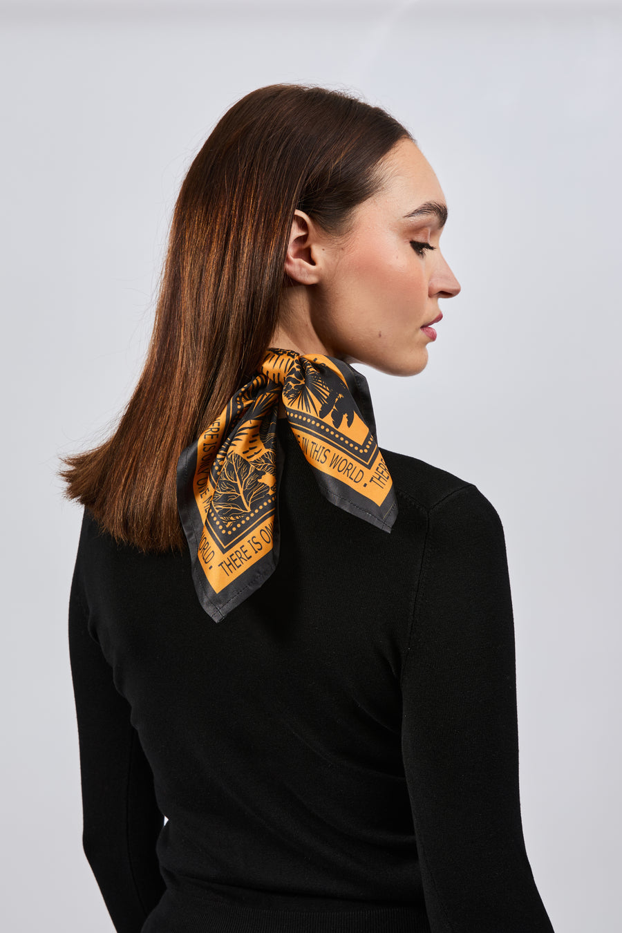 Carré 100% Soie Signature | La Parisienne