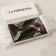 Foulard Carré 100% Soie Motif Vert Tacheté | La Parisienne