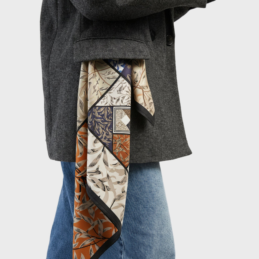 Carré 100% Soie Signature | La Parisienne