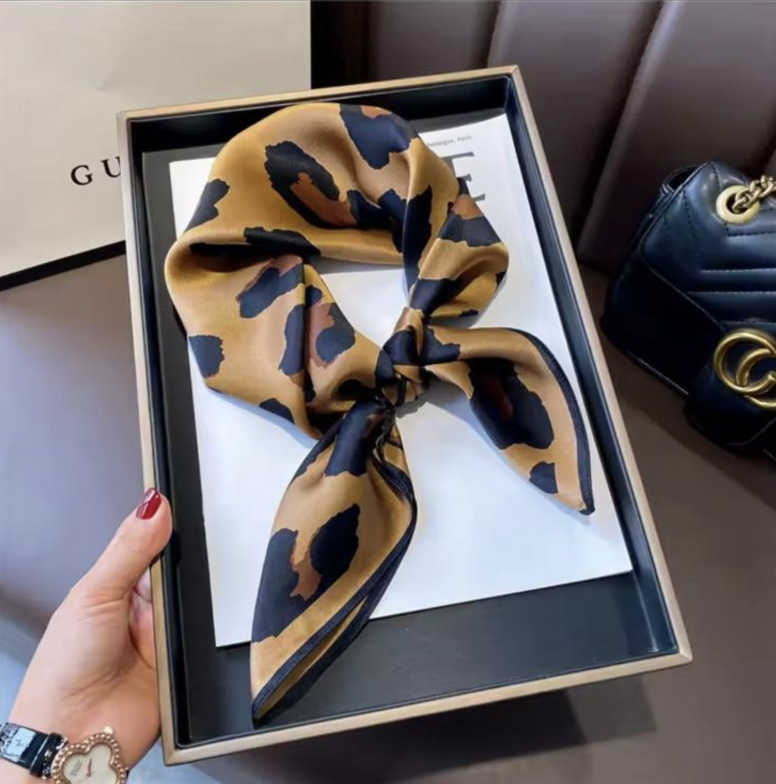 100% Silk Signature Square | La Parisienne