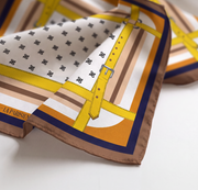 Carré 100% Soie Signature | La Parisienne