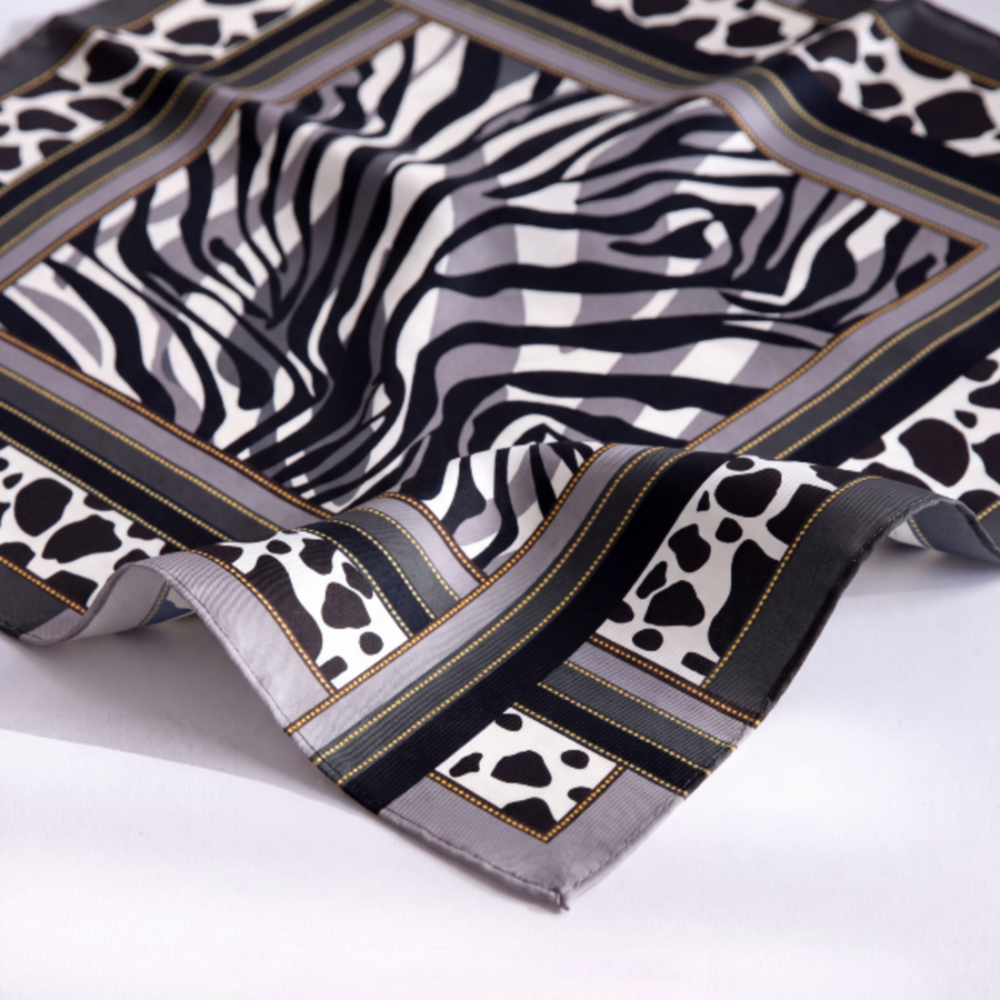 Lenço quadrado Signature 100% seda | La Parisienne