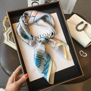 Cuadrado 100 % seda Signature | La Parisienne