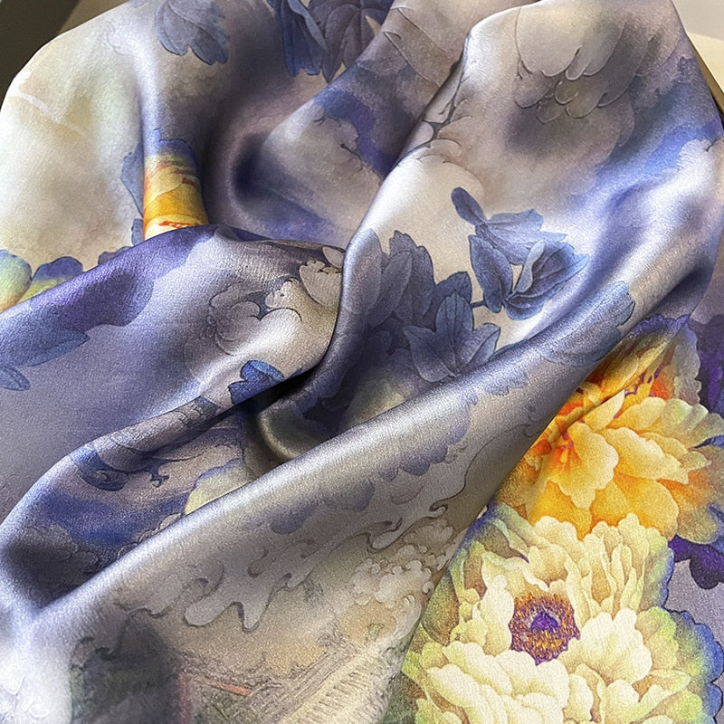 Carré 100% Soie Décoration Fleur Violette Femme | La Parisienne