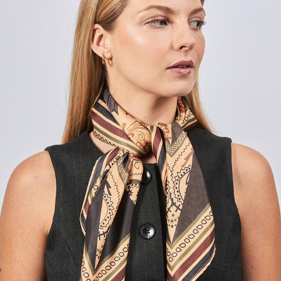 Carré 100% Soie Signature | La Parisienne