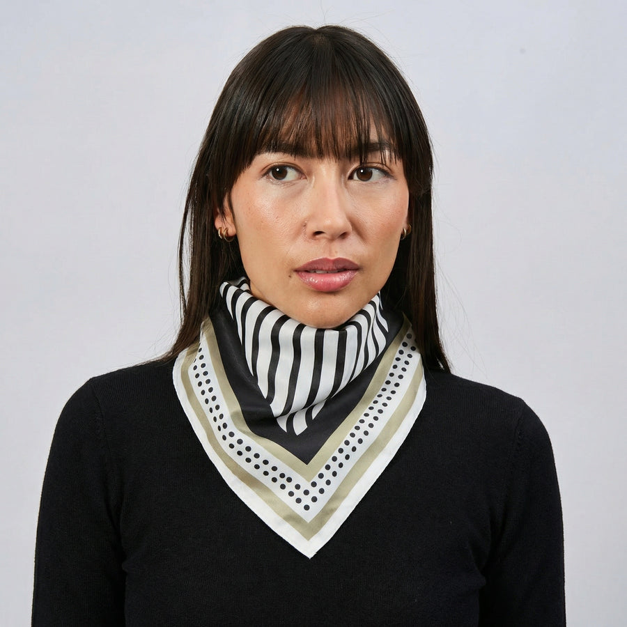 Carré 100% Soie Signature | La Parisienne