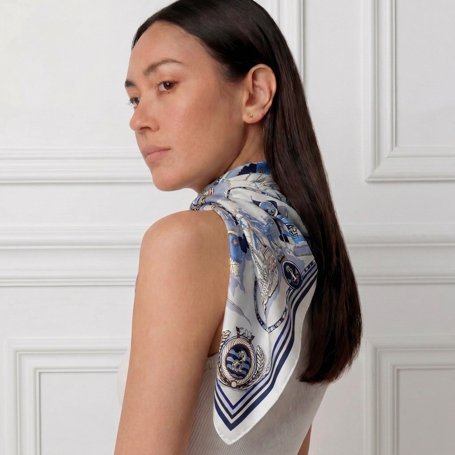 Carré 100% Soie Signature | La Parisienne