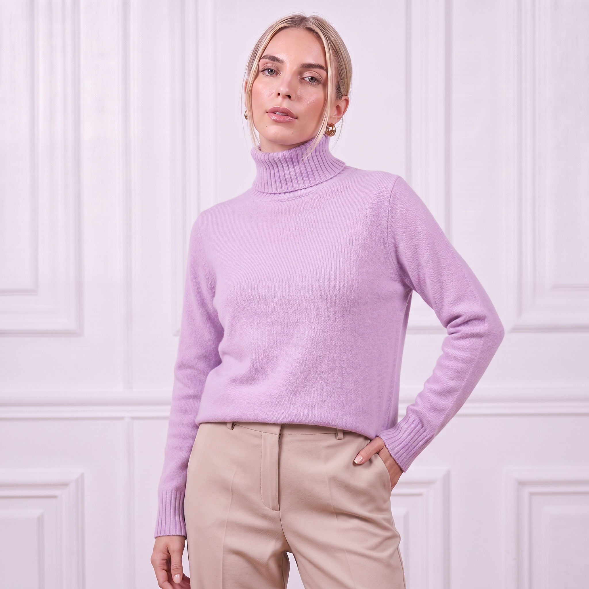 Chic Women's Sweater | La Parisienne 