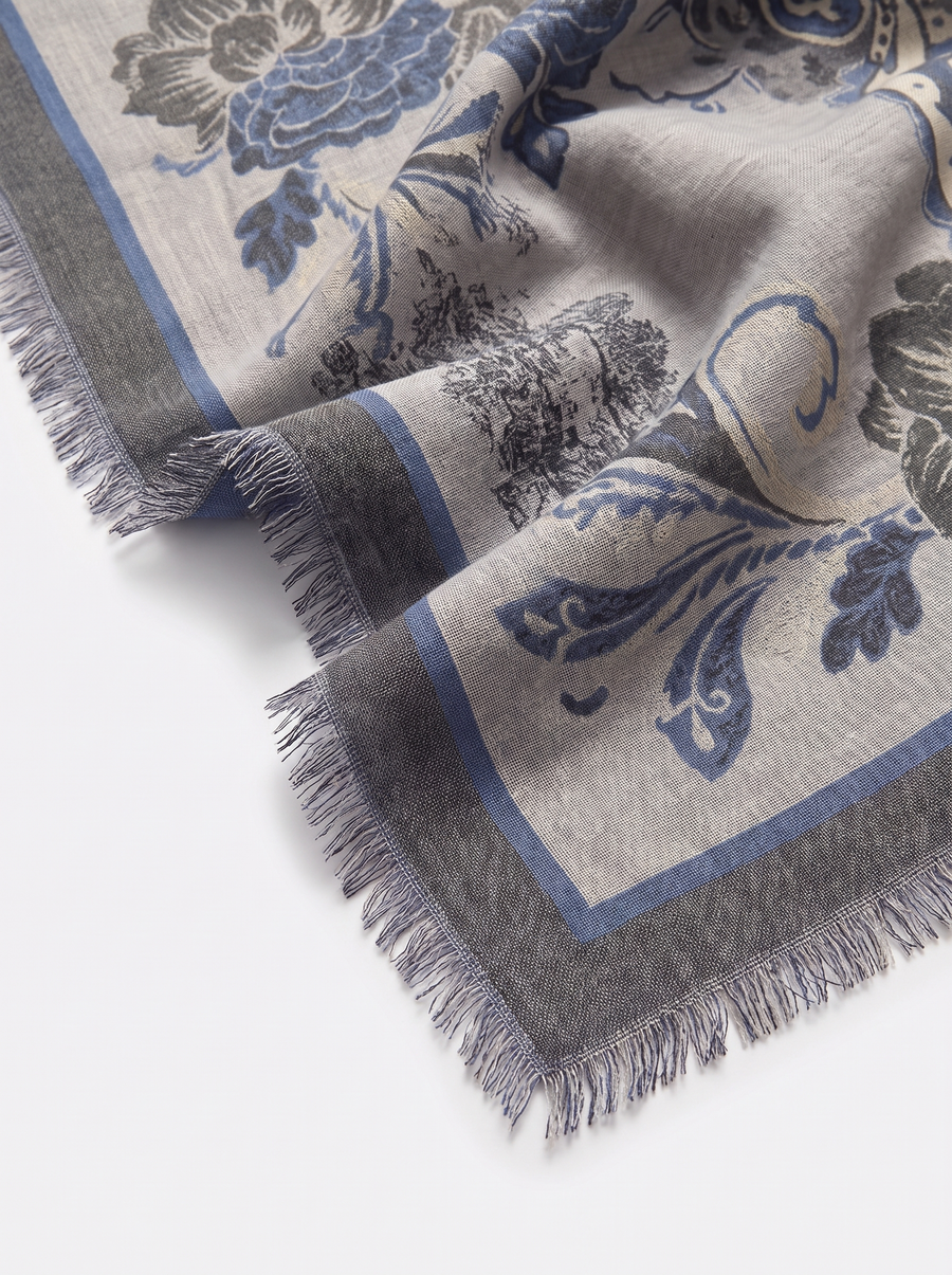 Sacred Heart Women's Winter Scarf | La Parisienne