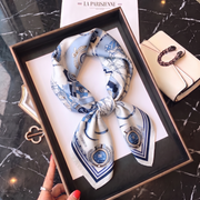 Carré 100% Soie Signature | La Parisienne