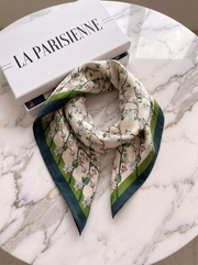 Carré 100% Soie Signature | La Parisienne