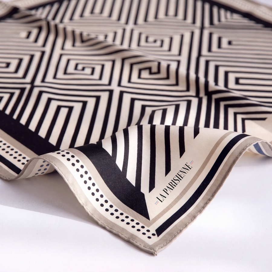 Carré 100% Soie Signature | La Parisienne